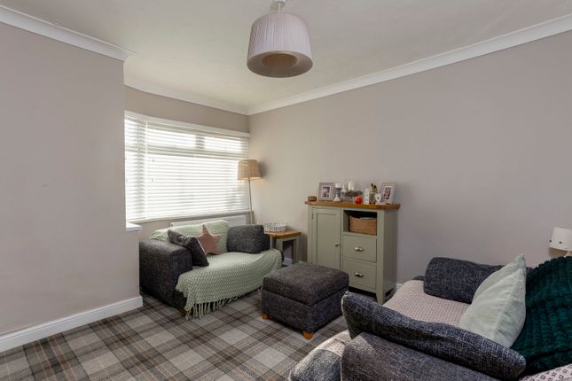91, Sewerby Road, Bridlington photo 3