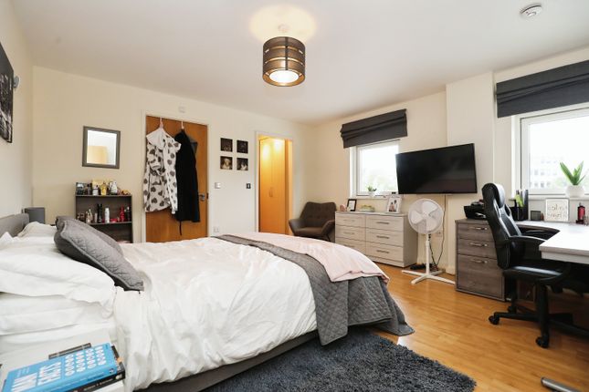 Flat for sale in Manor House Drive, Coventry, West Midlands