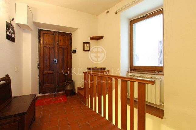 Duplex for sale in San Casciano Dei Bagni, Siena, Tuscany