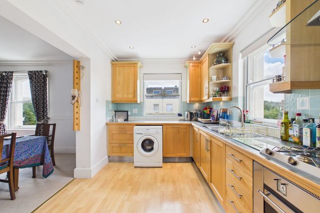 Flat 12, Askham Court Pittville Circus Road, Cheltenham photo 3