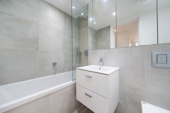 252 Finchley Road, London NW3, 2 bedroom flat for sale - 61371226 ...