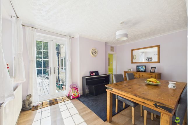 92, Grosvenor Road, Belvedere photo 3