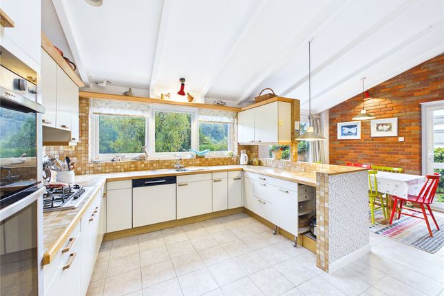 Silverthorn Drive, Hemel Hempstead photo 4