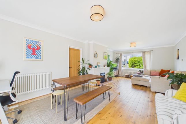 12 Wheelers Way, Tenby photo 3