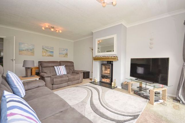 4, Maple Road, Brixham photo 3