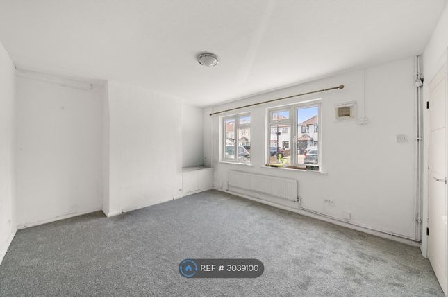 Barrack Road, Hounslow photo 2