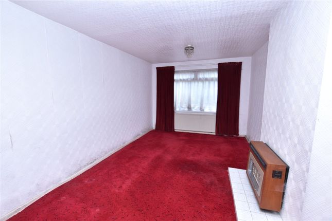65, Lincombe Drive, Leeds photo 2