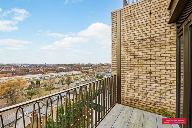 24, Saxon House, 1, Parkland Walk, London photo 5