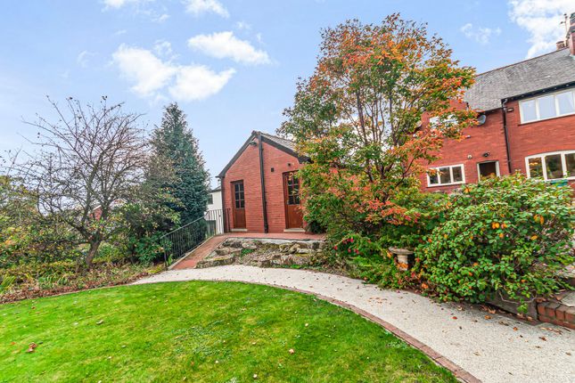 66, Starling Road, Manchester photo 2