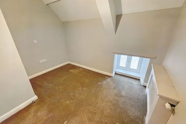 Flat to rent in Durham