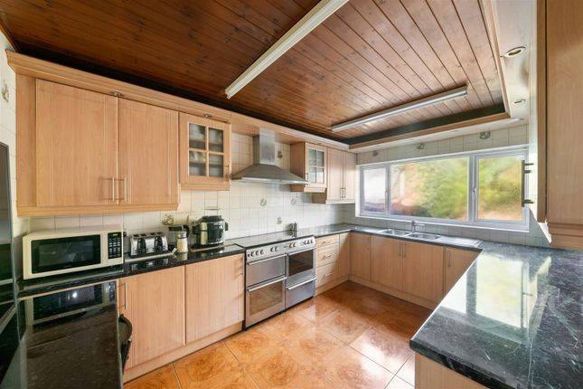 35, New Road, Uxbridge photo 2