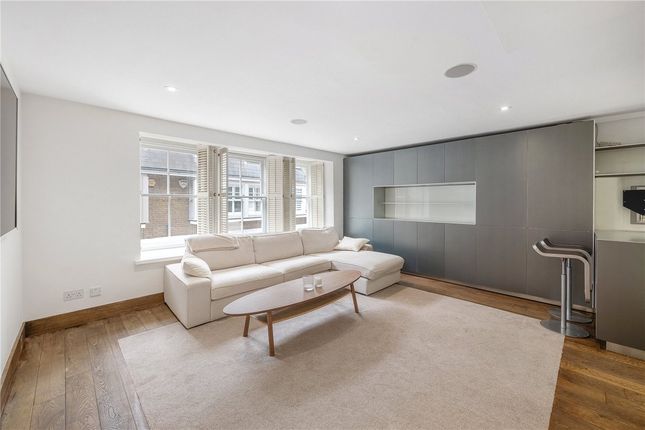 4, St. Catherines Mews, London photo 4