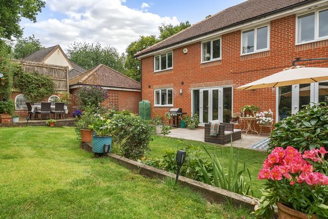 17, Maurice Way, Marlborough photo 4
