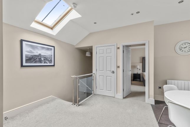 The Ilkley Suite, 12 The Crescent Apartments, Crescent Court, Ilkley photo 4