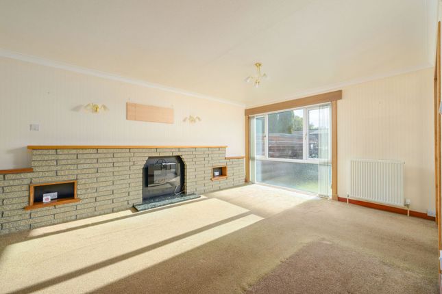45 Trenchard Place, Dunfermline photo 3