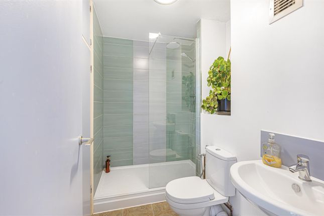 8 Dane Heights, Dane Close, Seaford photo 4