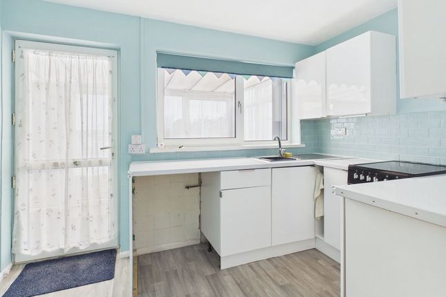 7, Roskrow Close, Redruth photo 4