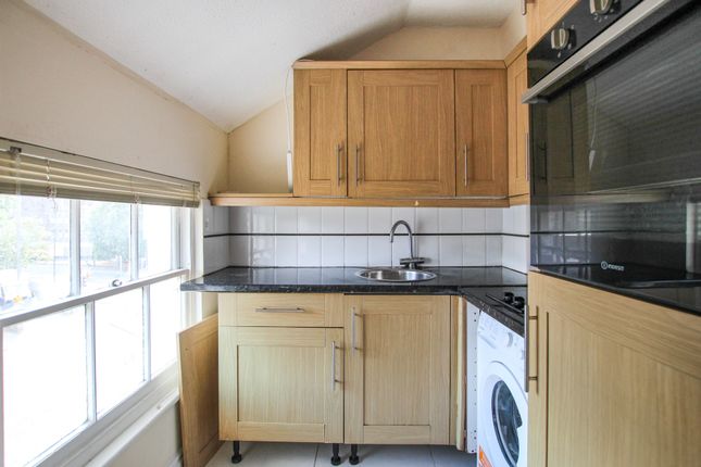 Flat 5 1, Sussex Place, Slough photo 4