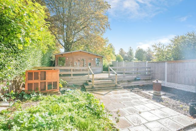 144, Hunloke Avenue, Derbyshire photo 4