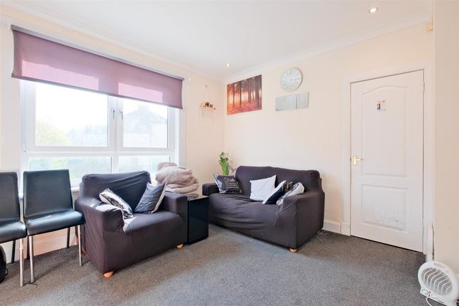 9A, Beechwood Drive, Coatbridge photo 4