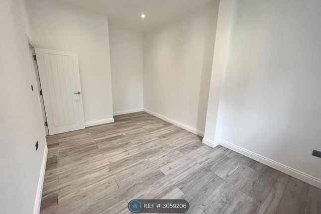 Meadow Croft Lodge, Southwood Road Eltham, London photo 5