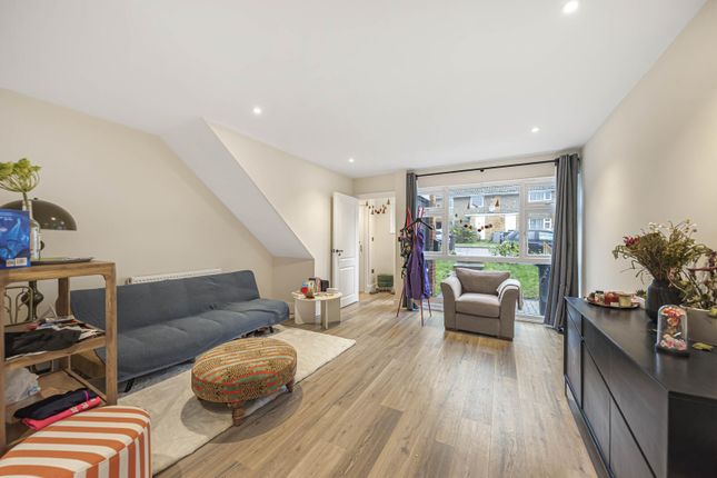 27, Greenacres, Oxted photo 4