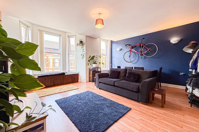 Flat 2, 19 Kelvin Grove, Liverpool photo 2