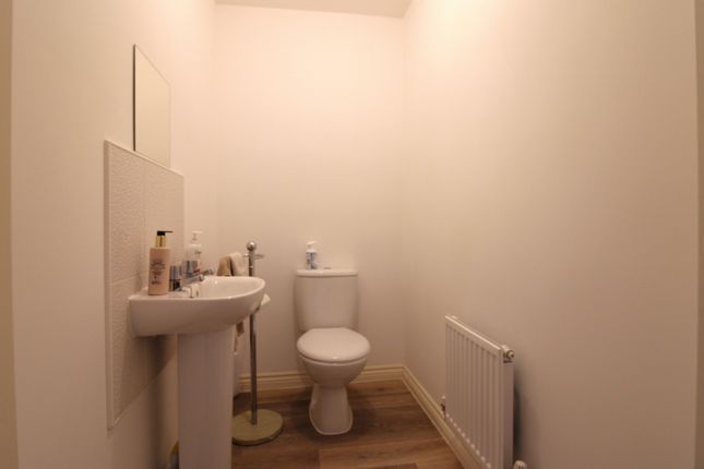 41, Clement Dalley Drive, Kidderminster photo 4