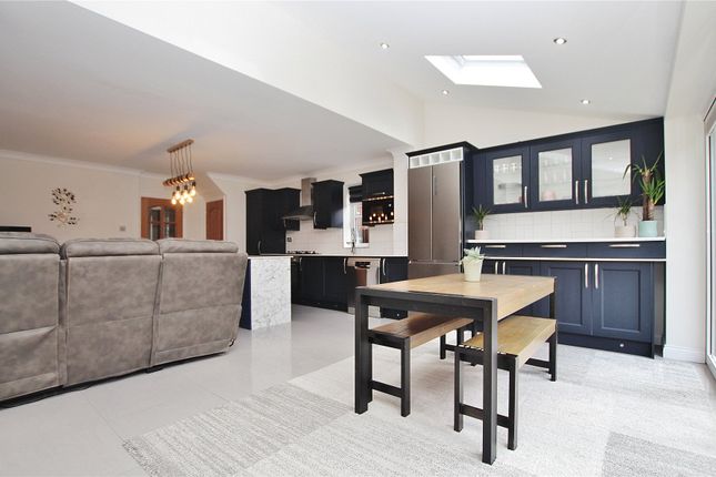 41, Acer Drive, Woking photo 3
