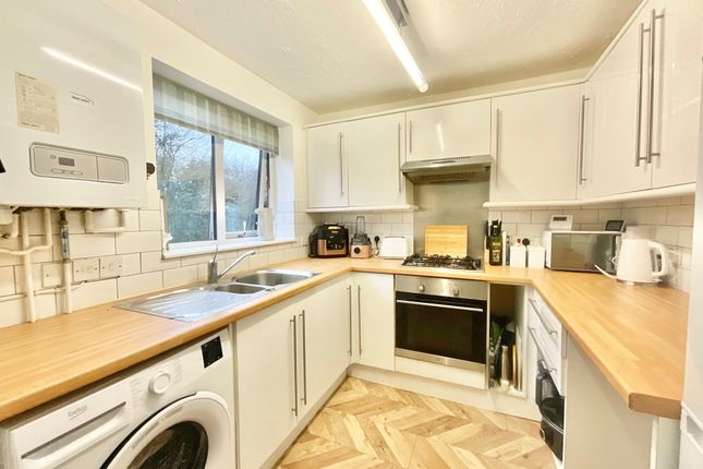 9 Ruffin Court, Stone photo 4