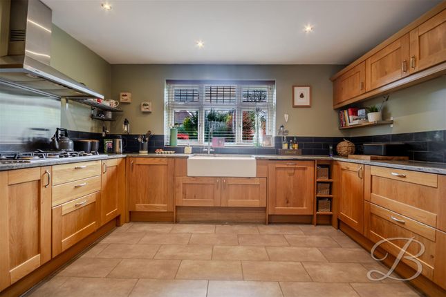 25, King Edward Avenue, Mansfield photo 3