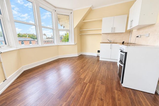 146b, Seaside, Eastbourne photo 2