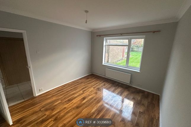 Bowyer Drive, Cippenham photo 4