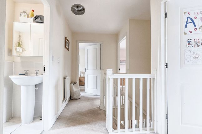 Terraced house for sale in London Road, Stony Stratford