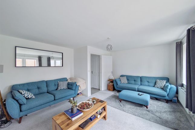 20, Kingfisher Drive, Lydney photo 3