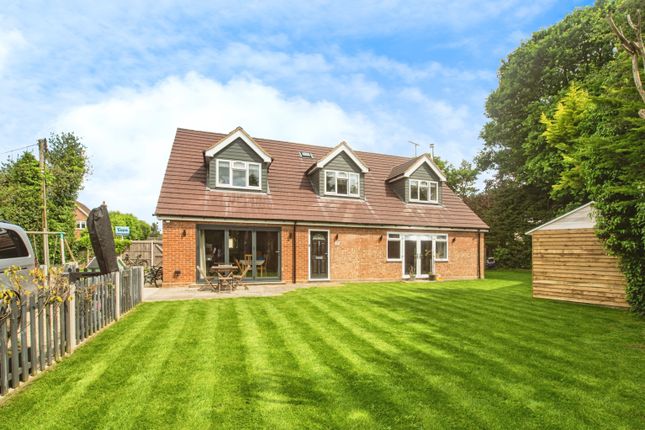 Thumbnail Detached house for sale in Clappsgate Road, Pamber Heath, Tadley