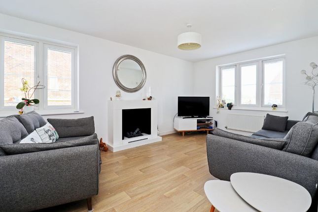 Hyton Drive, Deal photo 3