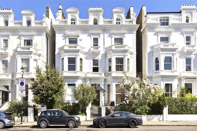 Thumbnail Flat for sale in Pembridge Square, London