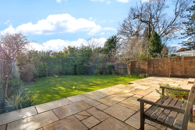 7, Beehive Green, Welwyn Garden City photo 3