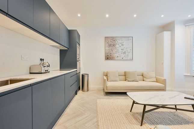 Thumbnail Flat to rent in Grove Park Gardens, Grove Park, London