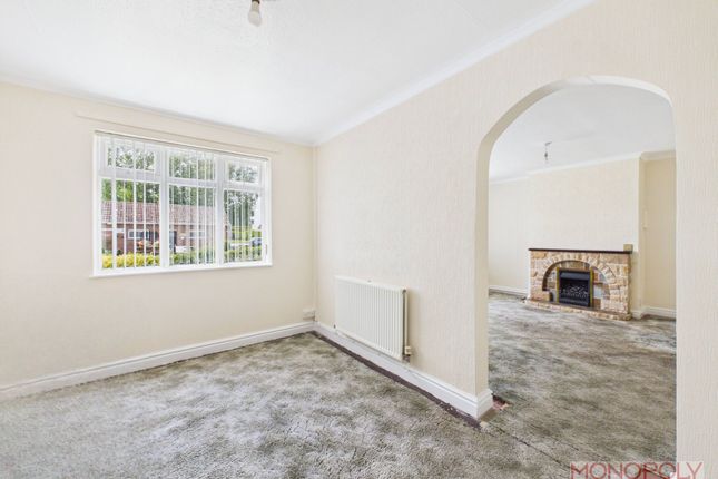 14 The Gardens, Wrexham photo 4