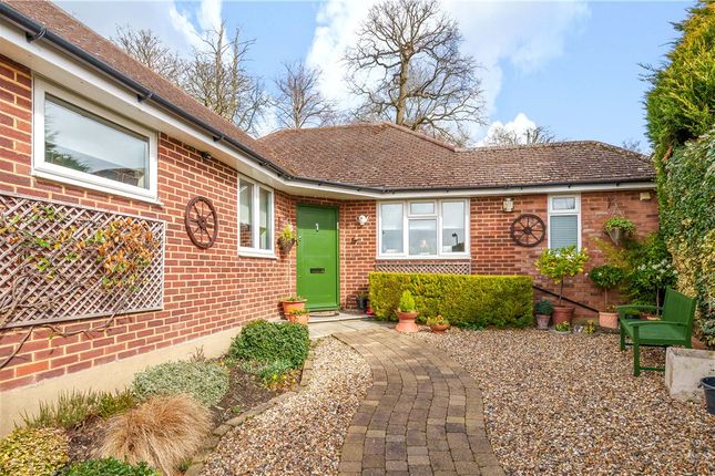 Thumbnail Bungalow for sale in Embry Close, Stanmore, Middlesex