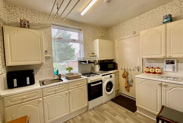 240, Eastern Avenue, Sheffield photo 4