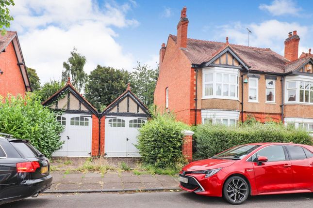 Thumbnail Detached house for sale in Manor Park Road, Nuneaton