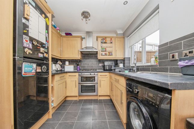 28, Wentworth Drive, Ipswich photo 4