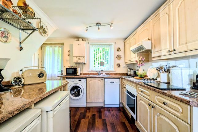 1a Elwyn Drive, Merthyr Tydfil photo 2