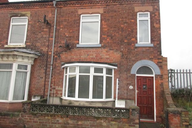 Thumbnail End terrace house to rent in Lea Road, Gainsborough