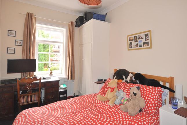 Woodstock Road, Chiswick photo 4