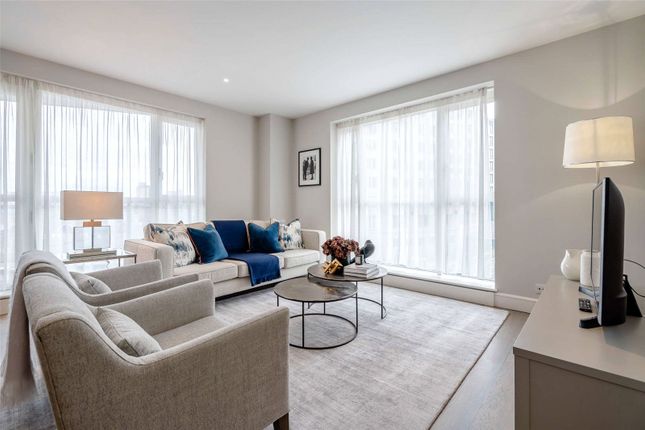 Flat to rent in Circus Apartments, Canary Riverside