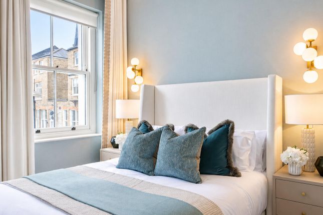 Flat 5, 21-22 Prince Of Wales Terrace, London photo 3